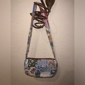 Multi colored shoulder bag